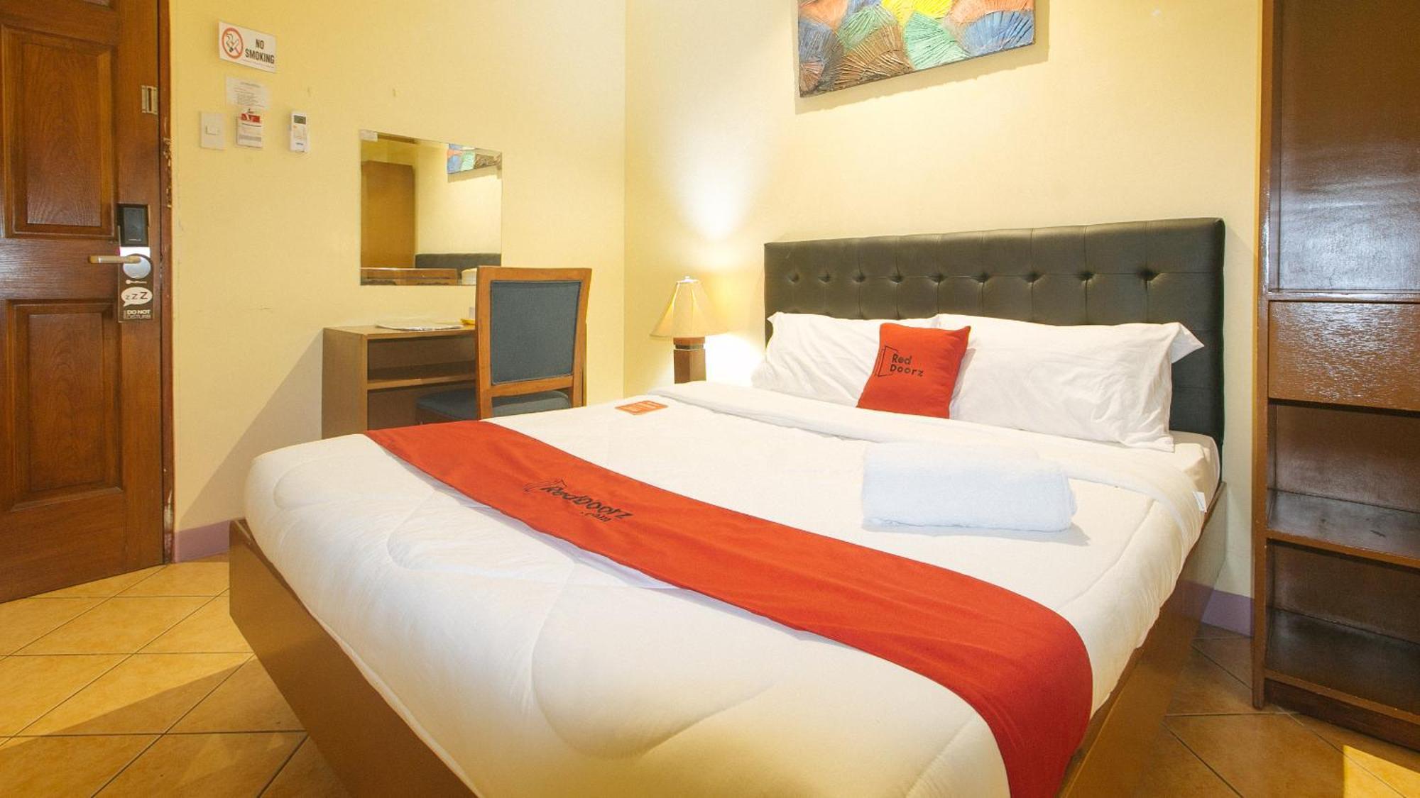 Reddoorz At Comfy Inn Ermita Manila Luaran gambar