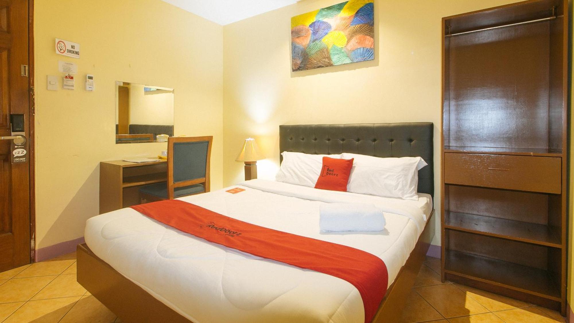 Reddoorz At Comfy Inn Ermita Manila Luaran gambar